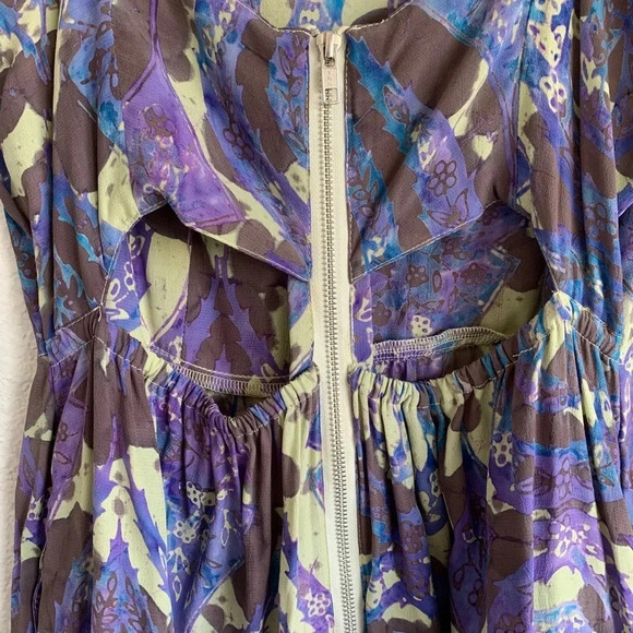 Santiki Batik Dress - Picture 9 of 9